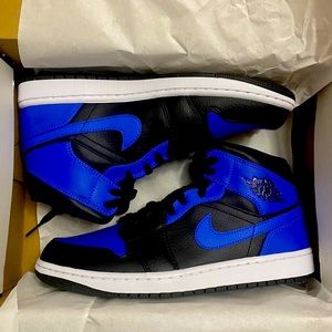 Jordan | Shoes | Deadstockair Jordan Mid Hyper Royal M1 | Poshmark
